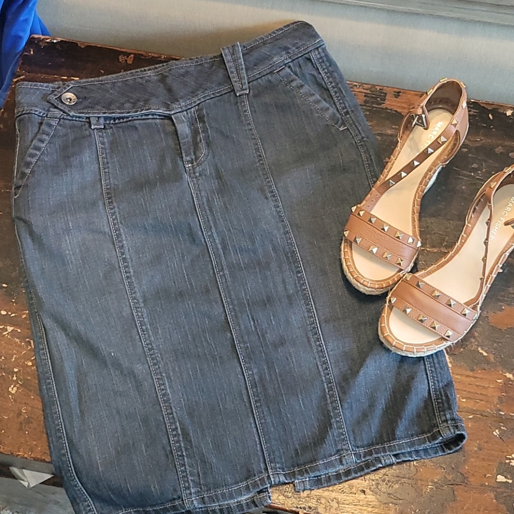 Denim skirt